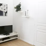 3 Pieces *